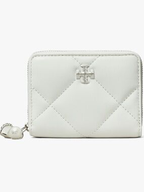 NWT. Tory Burch Kira Diamond Quilted Leather Charm Zip-Around Wallet, OS